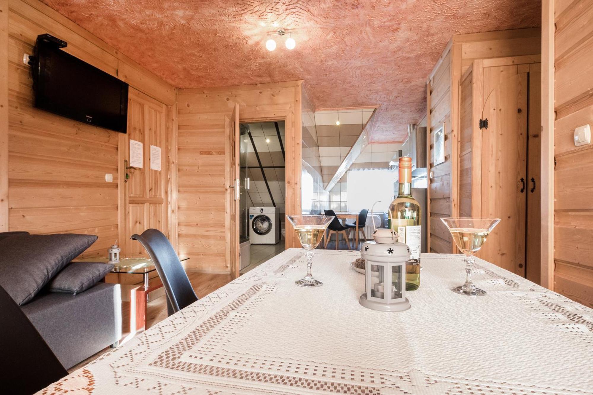 Grota Zbojnicka Apartament I Pokoje Gliczarow Ruang foto